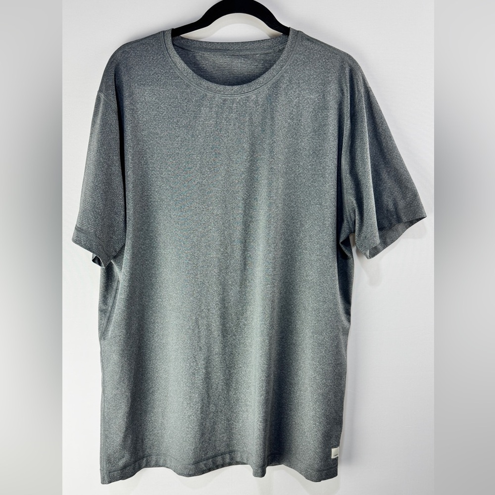 Vuori Men's Tradewind Performance Tee 2.0 1052 XL
